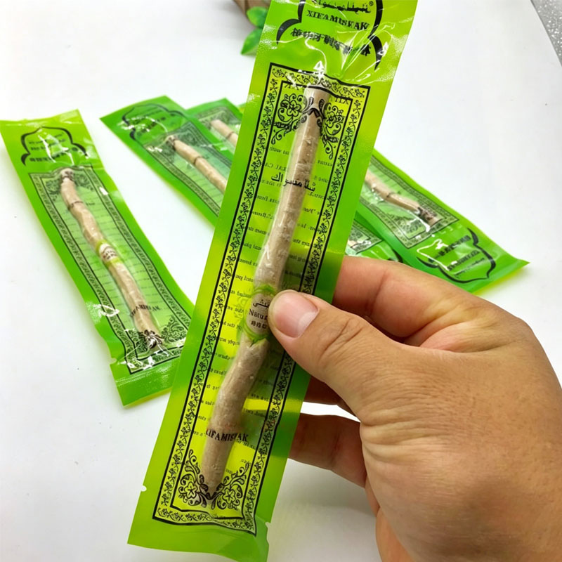 فرشاة أسنان طبيعية من المسواك  - مراجعة Bamboo Toothbrush وسعره